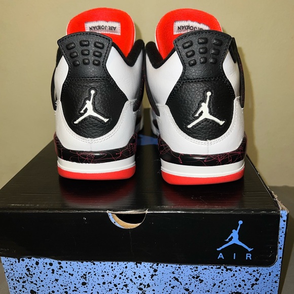 Jordan 4 - Picture 6 of 11